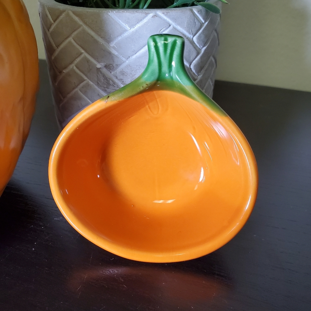 Fall Holiday Decor - Picture 2 of 10